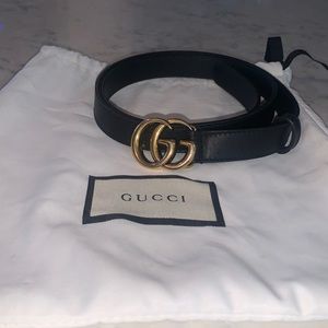 black leather Gucci belt